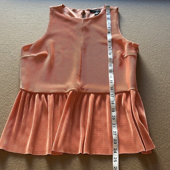Halogen Sleeveless Coral Peplum Top -Size M - Picture 11 of 12